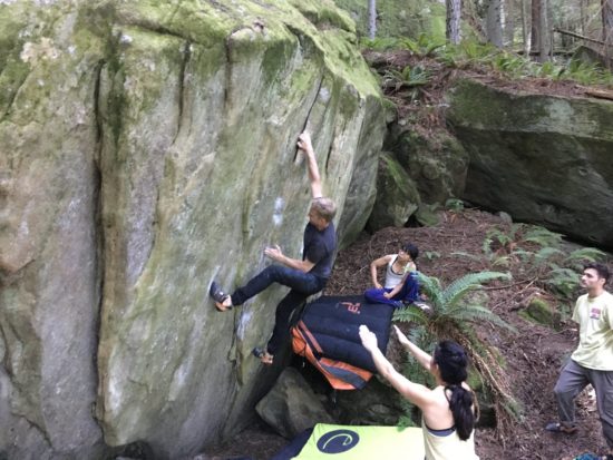 Barefooted Ladies V5